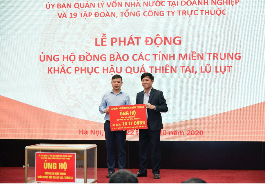VNPT[-]ủng[-]hộ[-]10[-]tỷ[-]đồng[-]để[-]hỗ[-]trợ[-]5[-]tỉnh[-]miền[-]Trung[-]khắc[-]phục[-]hậu[-]quả[-]bão[-]lụt